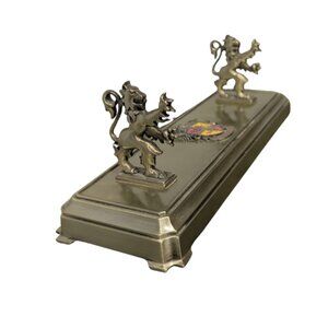 Harry Potter Gryffindor House Noble Collection Wand Stand